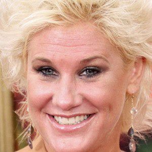 Anne Burrell Profile Picture