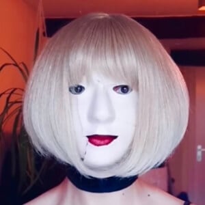 callmecracks Profile Picture