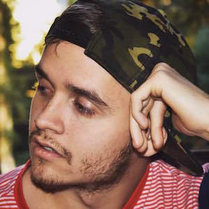 Jesse Calvillo - Age, Family, Bio | Famous Birthdays