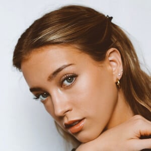 Lauren Cantrell Profile Picture