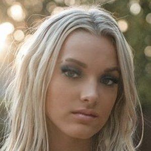 Katerina Carney - Age, Family, Bio | Famous Birthdays