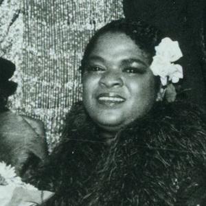 nell carter death feet height tall cm cause date