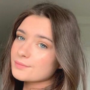 Imogen Casey Profile Picture