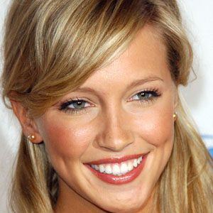Katie Cassidy Profile Picture