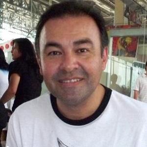 Mario Castañeda Headshot 