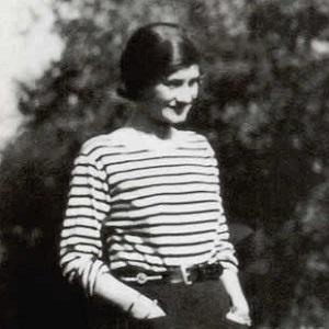 Coco Chanel - Trivia, Family, Bio