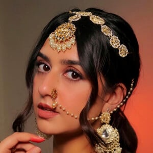 Swati Chauhan Profile Picture