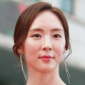 Cho Soo-hyang Headshot 