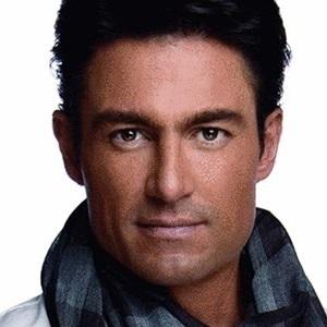 Fernando Colunga - Biografía, Datos, Familia | Famous Birthdays