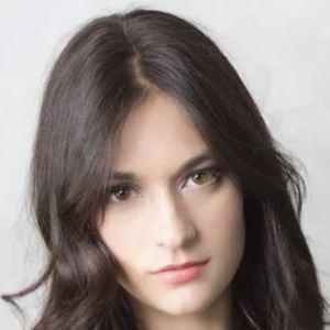 Kara Corvus Profile Picture