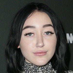 Noah Cyrus real cell phone number