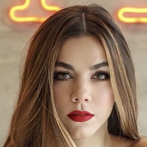 Connie Dávalos Profile Picture