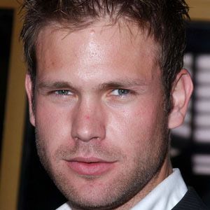 Matthew Davis Profile Picture