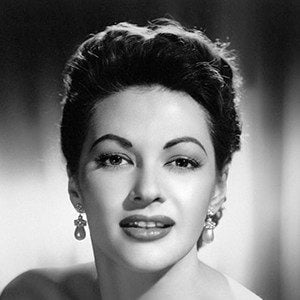 Yvonne DeCarlo Profile Picture