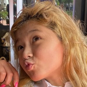 Mimi derekandmimi Profile Picture