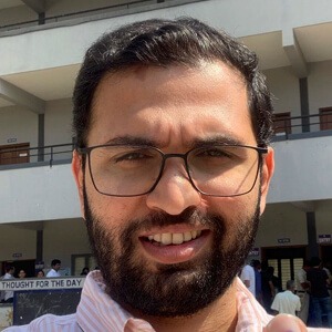 Madhukeshwar Desai Profile Picture