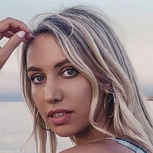 Scarlett Dixon Profile Picture