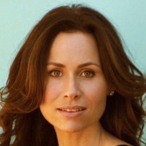 Minnie Driver Profile Picture