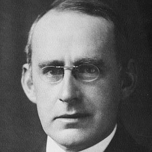Arthur Eddington Headshot 