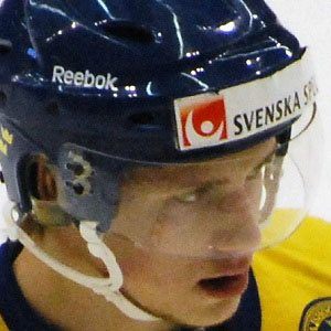 Oliver Ekman-Larsson Headshot 