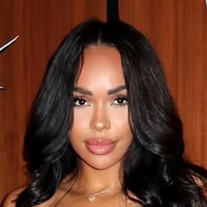 Veronica Ellis Profile Picture