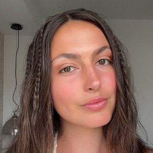 Hana Elson Profile Picture