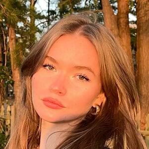 emilysfamous Profile Picture