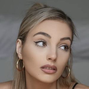 Manuella Emmanoulopoulou Profile Picture