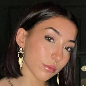 Luiza Esteves Profile Picture