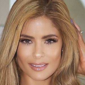 Vivi Estrada - Age, Family, Bio | Famous Birthdays