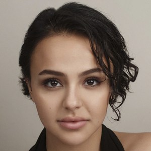 Melina Farahani Profile Picture
