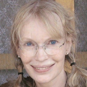 Mia Farrow Profile Picture