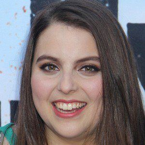 Beanie Feldstein Profile Picture