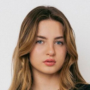 Célia Felicci Profile Picture