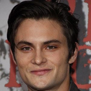 Shiloh Fernandez Profile Picture