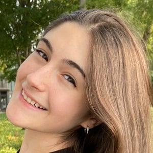 Ariana Feygin Profile Picture