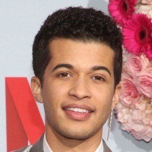 Jordan Fisher Profile Picture