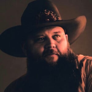 Larry Fleet Profile Picture