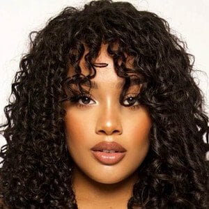 Natalia Freiberg - Age, Family, Bio | Famous Birthdays