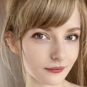 Ella Freya - Ella Freya updated her profile picture.