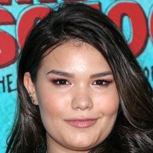 Madison De La Garza Profile Picture