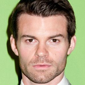 Daniel Gillies Profile Picture