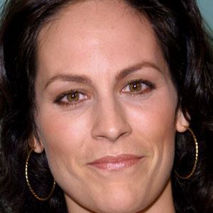 Annabeth Gish Profile Picture