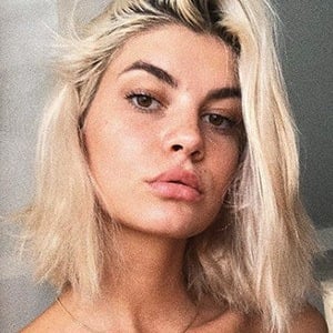Laura Giurcanu Profile Picture