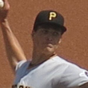 Tyler Glasnow - Age, Family, Bio