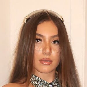 gloriresta Profile Picture