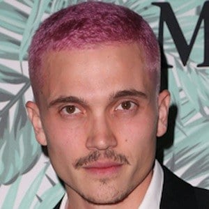 Karl Glusman - Age, Family, Bio | Famous Birthdays