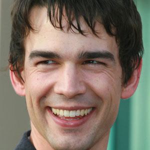 Christopher Gorham Profile Picture