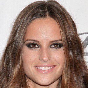 Izabel Goulart Profile Picture