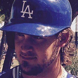 Yasmani Grandal - Age, Family, Bio